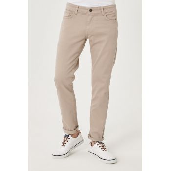 Pantaloni slim fit elastici