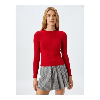 Pulover slim fit din amestec de lana cu aspect striat