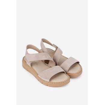 Sandale dama bej din piele intoarsa cu inchidere velcro