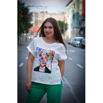 Bluza cu imprimeu fata cu flori in cap