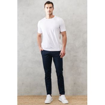 Pantaloni chino slim fit cu talie medie
