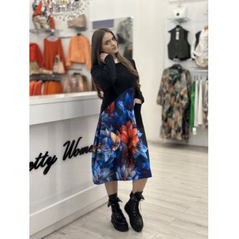 Rochie neagra din bumbac  cu imprimeu flori albastre si rosii