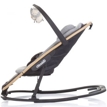 Scaunel balansoar Chipolino Senso Cloud Wood cu spatar reglabil, bara de jucarii, suport pentru cap, centuri de siguranta, pliere compacta