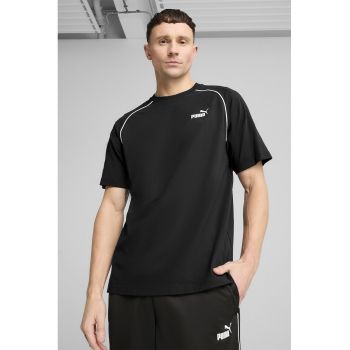 Tricou cu decolteu la baza gatului si maneci raglan