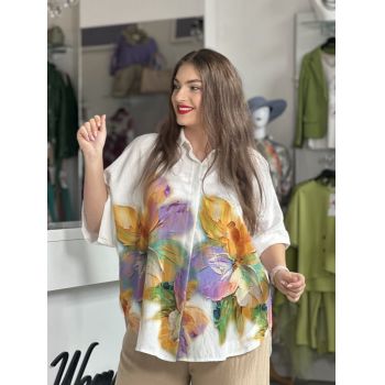 Bluza alba cu imprimeu flori in nuante de mov,galben si turcoaz