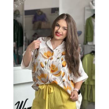 Camasa cu in cu imprimeu flori galbene
