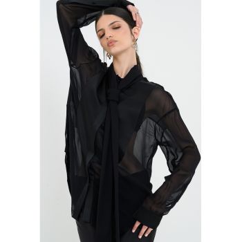 Camasa lejera semi-transparenta
