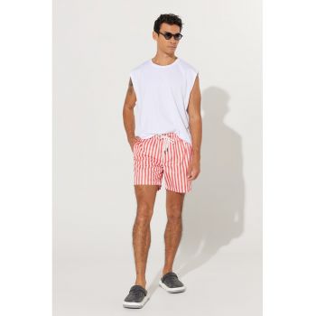 Pantaloni scurti de baie in dungi