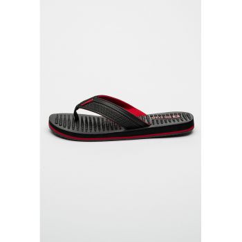 Papuci flip-flop cu talpa texturata