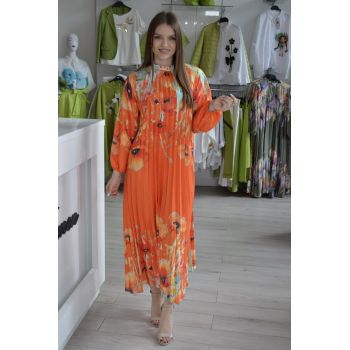 Rochie portocalie plisata lunga cu imprimeu flori portocalii