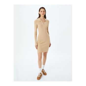 Rochie scurta cambrata cu guler polo