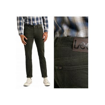 Pantaloni Barbati Din Material -  Daren Zip Fly - W31 X L32 - Verde - Croi Straight Fit - Stil Drept / Regulamentar - Inaltimea Taliei Medie / Regulamentara - Numar De Buzunare 5