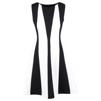 Rochie in A cu model color-block