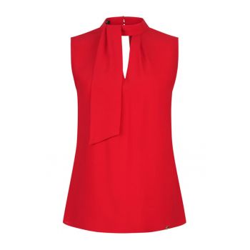 Bluza fara maneci - cu detaliu decupat