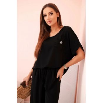 Set de bluza cu maneci scurte si detaliu floral si pantaloni -