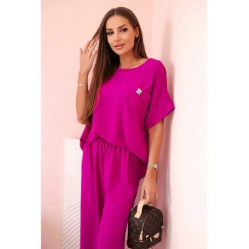 Set de bluza cu maneci scurte si detaliu floral si pantaloni -