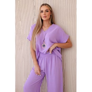Set de bluza lejera cu colier si pantaloni -