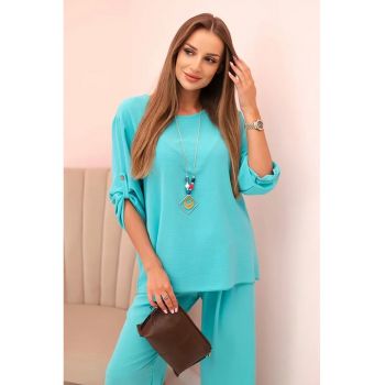 Set de bluza lejera cu colier si pantaloni -