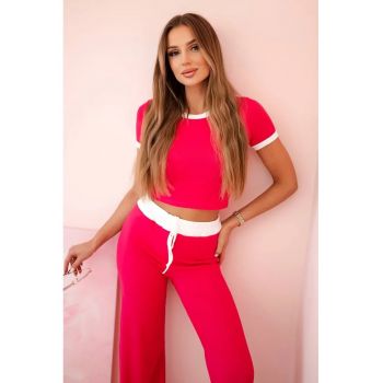 Set de tricou crop si pantaloni -