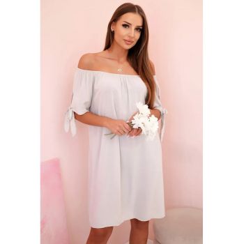 Rochie din viscoza cu decolteu pe umeri si funde -