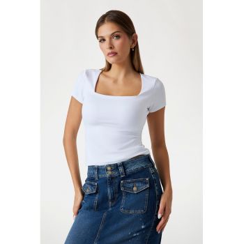 Tricou cambrat cu decolteu patrat ieftin