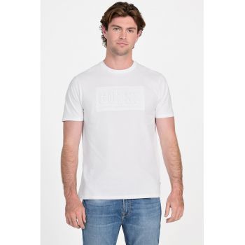 Tricou cu decolteu la baza gatului si imprimeu logo