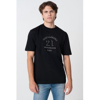 Tricou cu decolteu la baza gatului si imprimeu