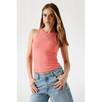 Tricou cu decolteu la baza gatului si logo ieftin