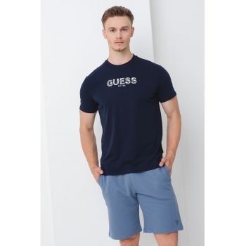 Tricou cu decolteu la baza gatului si logo
