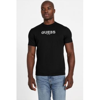 Tricou cu decolteu la baza gatului si logo