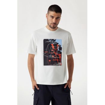 Tricou cu imprimeu grafic