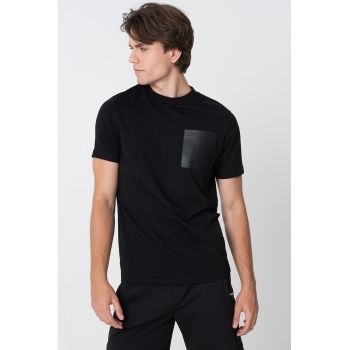 Tricou regular-fit cu buzunar pe piept