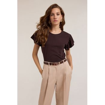 Tricou cu decolteu rotund si maneci cu volane