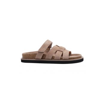 Papuci de piele