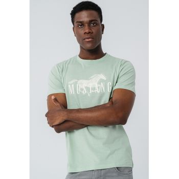 Tricou cu decolteu la baza gatului si imprimeu logo