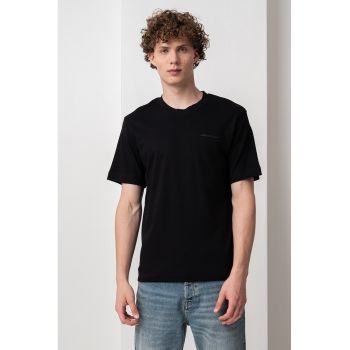 Tricou din bumbac cu decolteu la baza gatului
