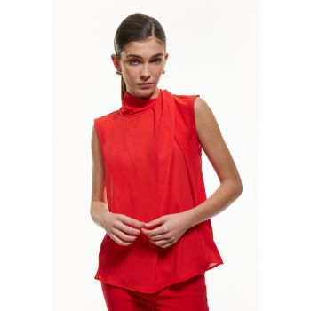 Bluza fara maneci cu decupaj