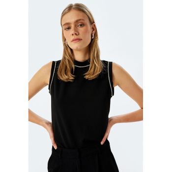 Bluza fara maneci cu strasuri