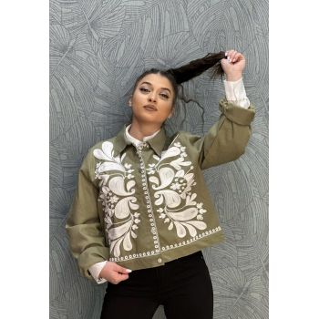 Jacheta cu broderie aplicata