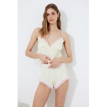 Pantaloni scurti de pijama cu aspect de satin cu insertii din dantela