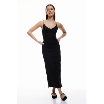 Rochie midi cambrata cu decupaj pe partea din spate