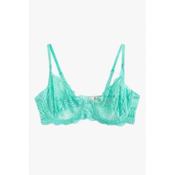 Sutien din dantela cu sustinere metalica