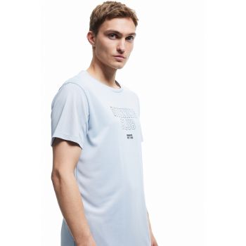 Tricou cu decolteu la baza gatului si imprimeu text