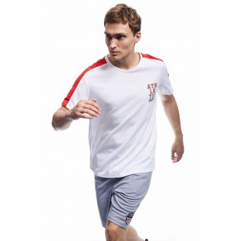 Tricou cu imprimeu si decolteu la baza gatului
