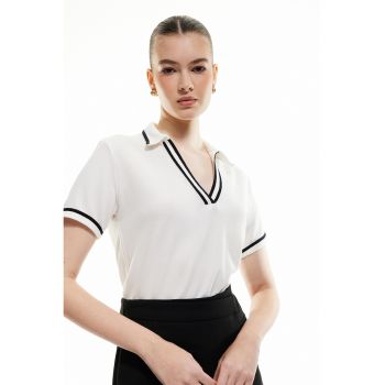 Tricou polo cu detalii contrastante