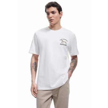 Tricou regular fit cu imprimeu pe piept
