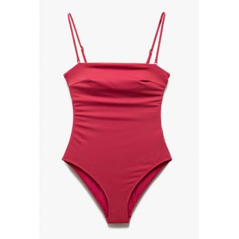 Costum de baie intreg