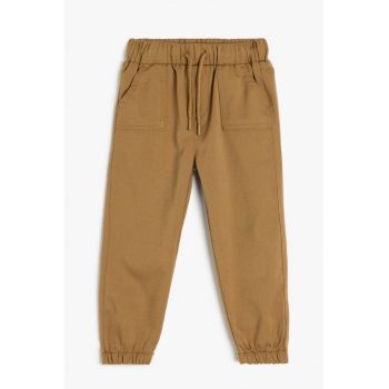 Pantaloni cu talie elastica si mansete