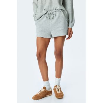 Pantaloni scurti de trening supradimensionati