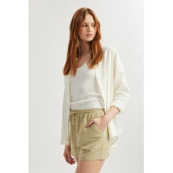 Pantaloni scurti din amestec de in cu snur